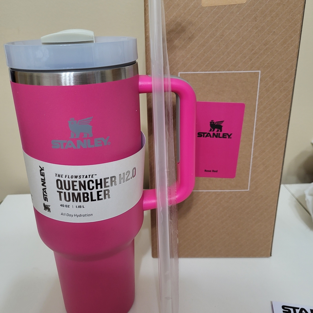 Stanley Pink FlowState Tumbler